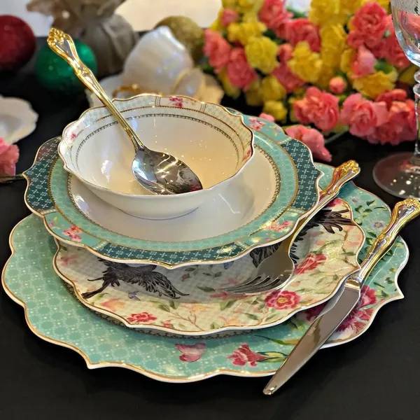 7178725928352947968سرویس-غذاخوری-24-پارچه-Pink-More-ترکیه-3